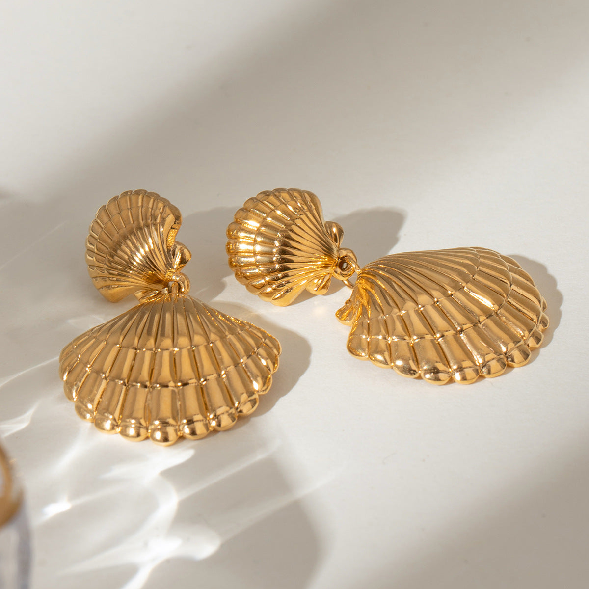 Oceanic Siren Shell Drops