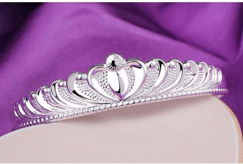 Regal Crown Open Bangle