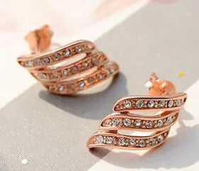Chic Stud Earrings — Rose Gold Elegance